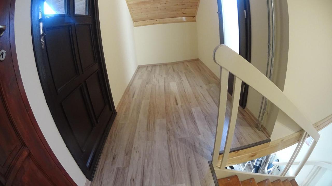 Black & White Apartments - White Έγκερ Εξωτερικό φωτογραφία